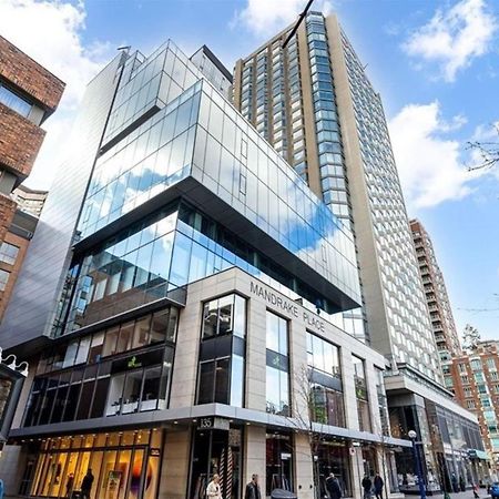 Luxury 2-Bedroom Apartment In Yorkville With The Best City View In Downtown Toronto Bagian luar foto
