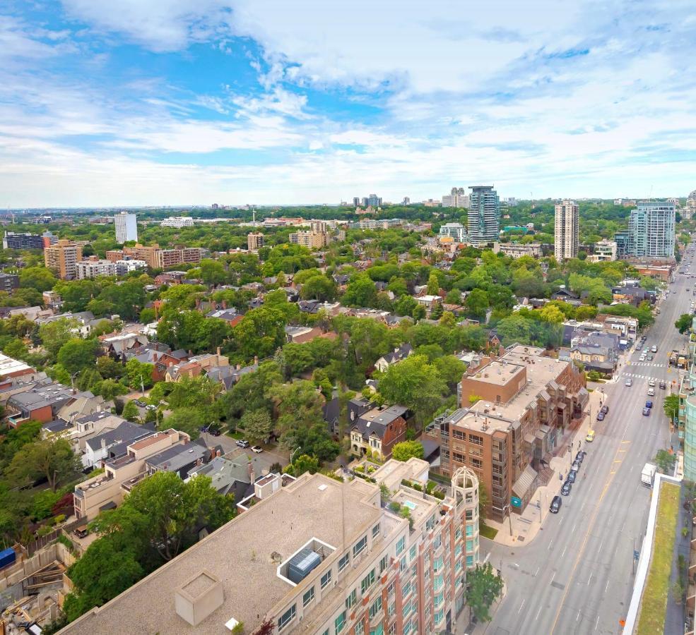 Luxury 2-Bedroom Apartment In Yorkville With The Best City View In Downtown Toronto Bagian luar foto