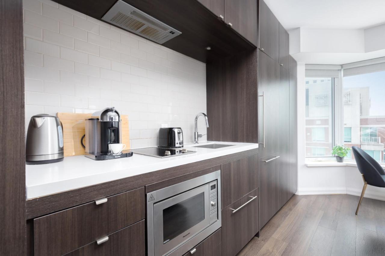 Luxury 2-Bedroom Apartment In Yorkville With The Best City View In Downtown Toronto Bagian luar foto